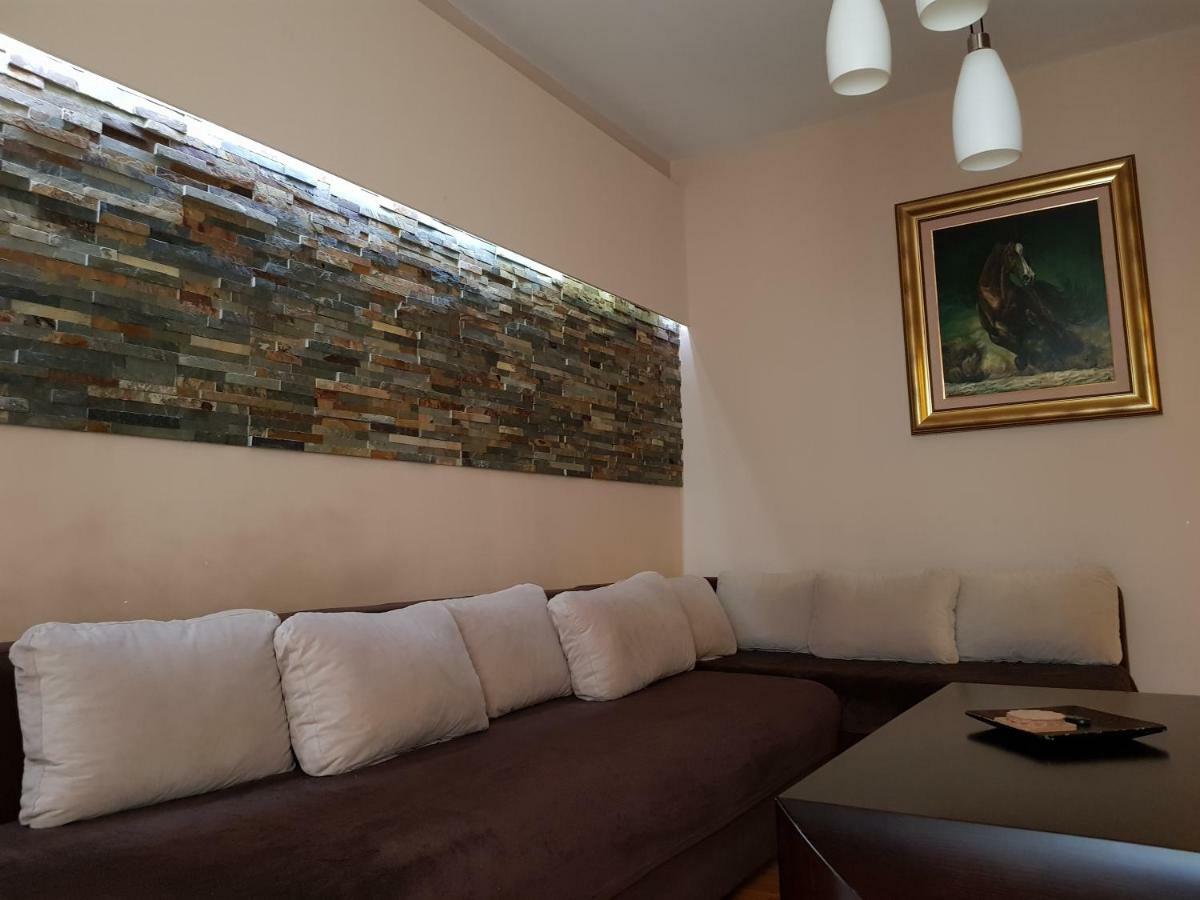 Hulk Apartment Vrsac Ngoại thất bức ảnh